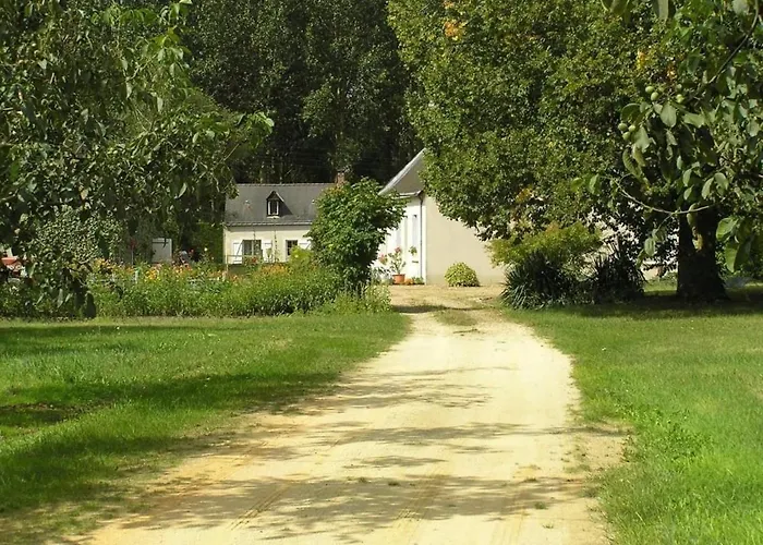 Hébergement de vacances Calme Avec Piscine Chauffée, Cheminée, Salle De Jeux Et Vélos - Parfait Pour Familles Et Amis - Fr-1-410-141 *